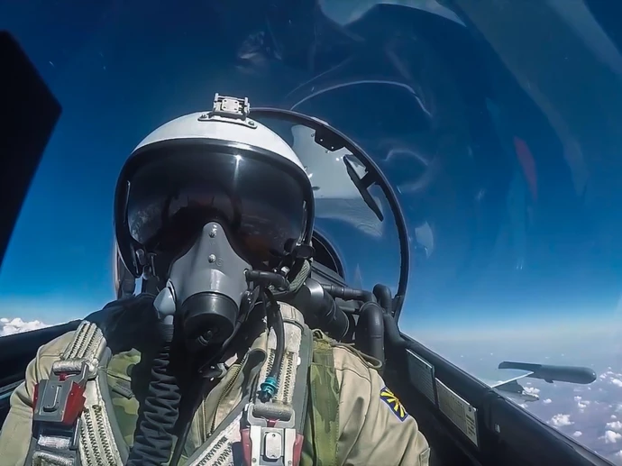 Летчик должен летать